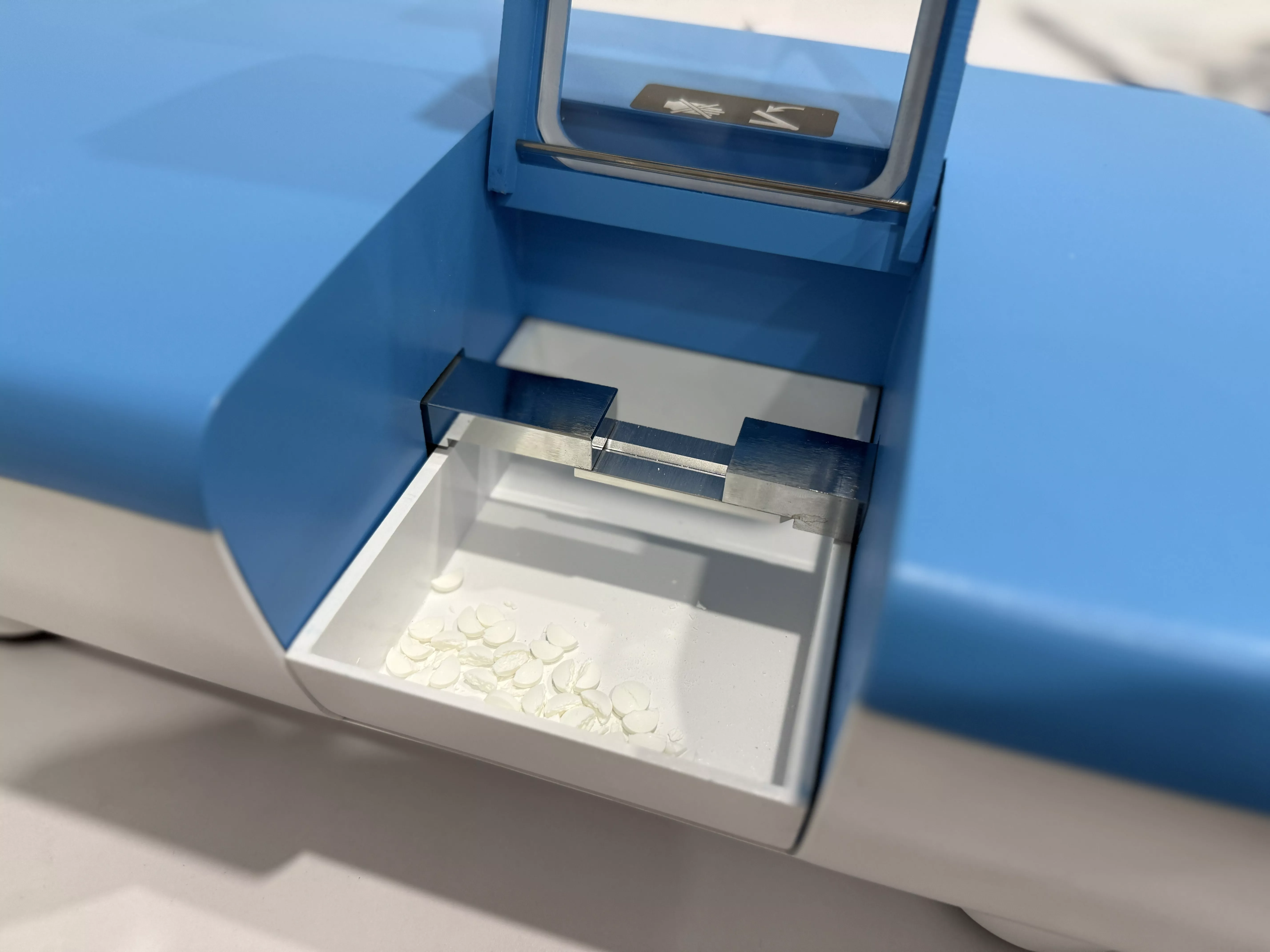 Tablet Hardness Tester - QTab-700 - Image 3